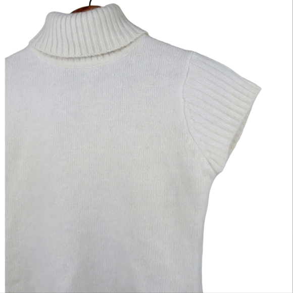 *NWT* Airport‎  Angora Turtleneck Ribbed Short-sleeved Sweater - Picture 2 of 6